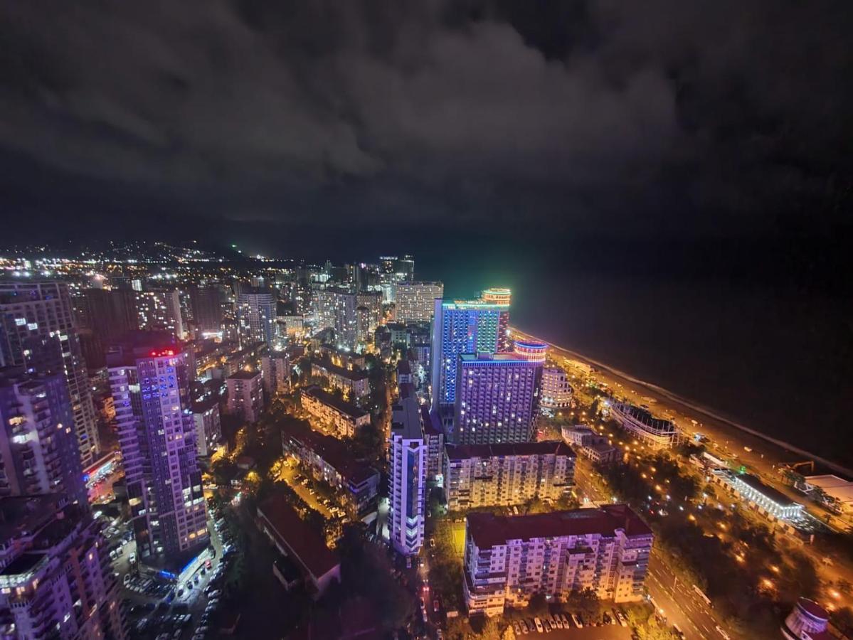 Orbi City Sea View Hotel In Батумі Екстер'єр фото